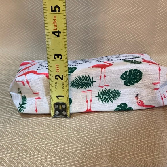 Flamingo Makeup/ Travel Bag - Picture 6 of 9